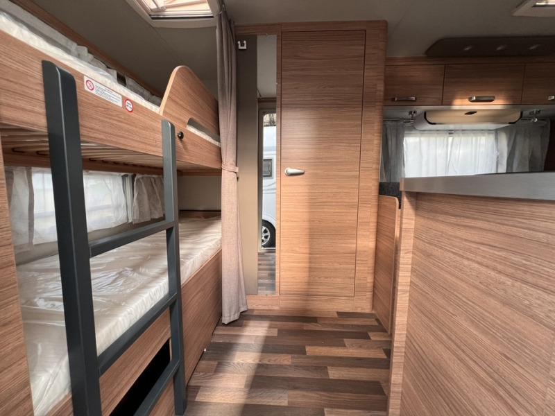 Weinsberg CaraOne 480 QDK - Prikabinamas namelis: foto 4 Weinsberg CaraOne 480 QDK - Prikabinamas namelis: foto 4