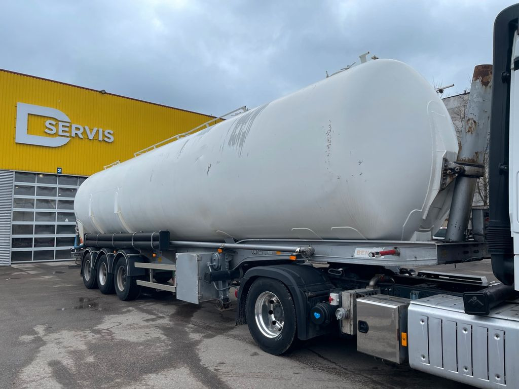 Benalu SILO 60 - Silo cisterna: foto 3 Benalu SILO 60 - Silo cisterna: foto 3