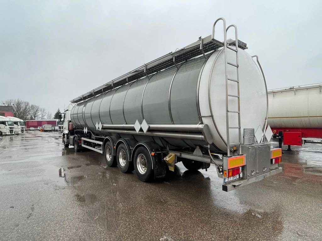 Lag BURG Holvrieka - Puspriekabė cisterna: foto 1 Lag BURG Holvrieka - Puspriekabė cisterna: foto 1