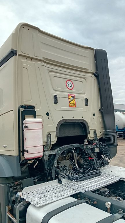 Mercedes-Benz ADR Actros 1843 - Vilkikas: foto 5 Mercedes-Benz ADR Actros 1843 - Vilkikas: foto 5