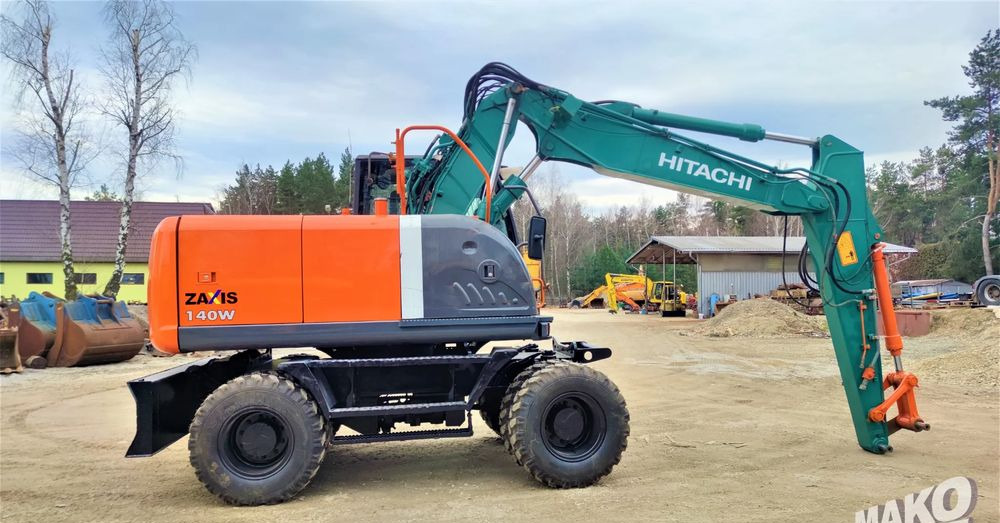 Hitachi ZX140W-3 - Ratinis ekskavatorius: foto 5 Hitachi ZX140W-3 - Ratinis ekskavatorius: foto 5