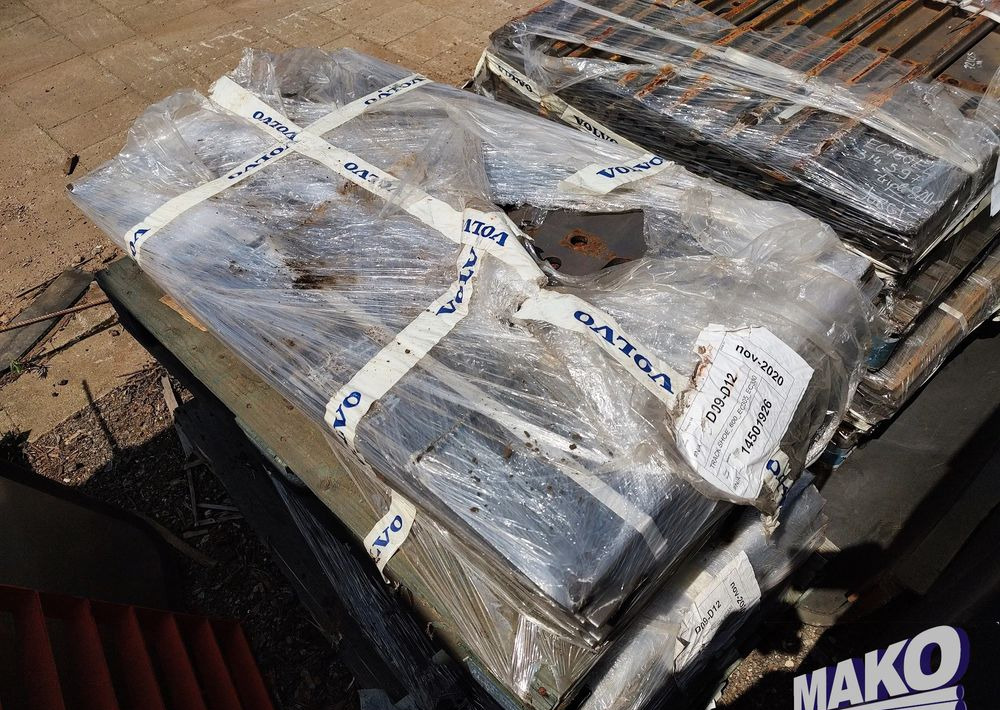 NOWE klepki płyty gąsienic Volvo 60cm 600mm - Vikšrai - Statybinė technika: foto 2 NOWE klepki płyty gąsienic Volvo 60cm 600mm - Vikšrai - Statybinė technika: foto 2