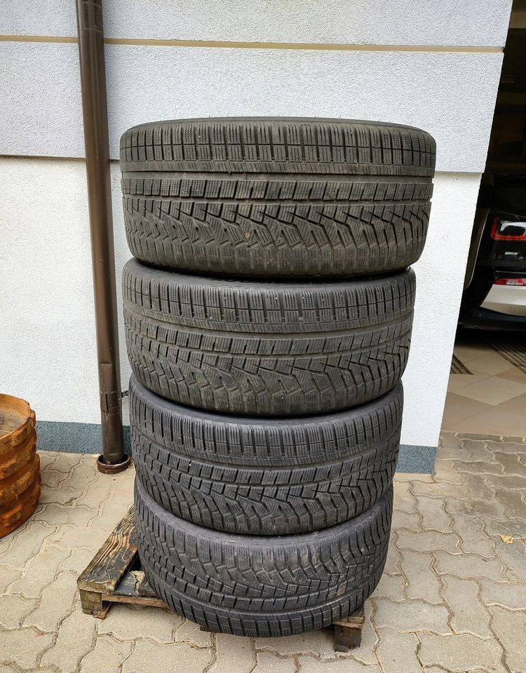 Opony zimowe Hankook Winter i*cept evo2 SUV 295/35R23 108W M+S - Padanga - Lengvasis automobilis: foto 1 Opony zimowe Hankook Winter i*cept evo2 SUV 295/35R23 108W M+S - Padanga - Lengvasis automobilis: foto 1