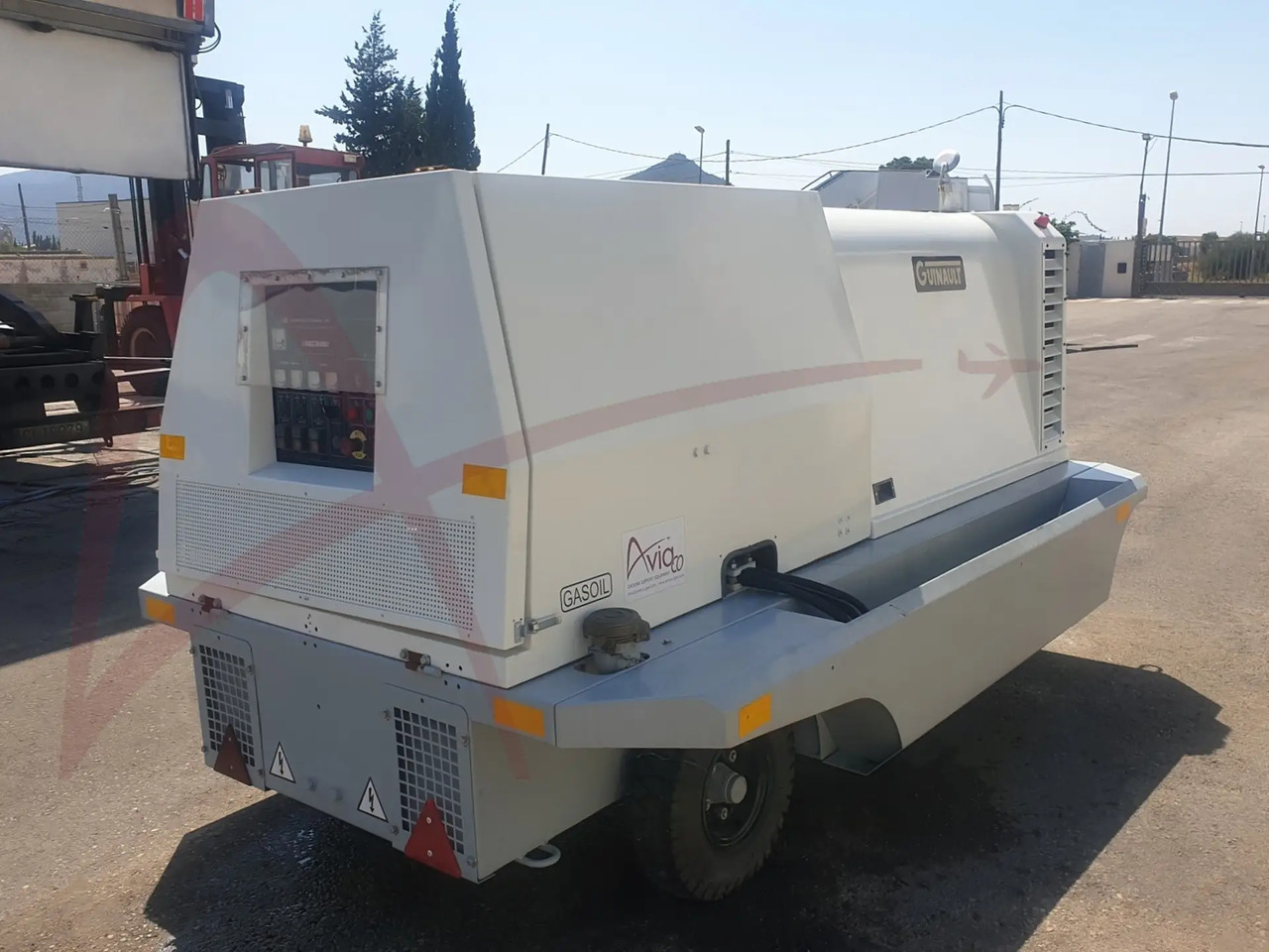 GUINAULT GA120V18D2100 - Orlaivio GPU: foto 4 GUINAULT GA120V18D2100 - Orlaivio GPU: foto 4