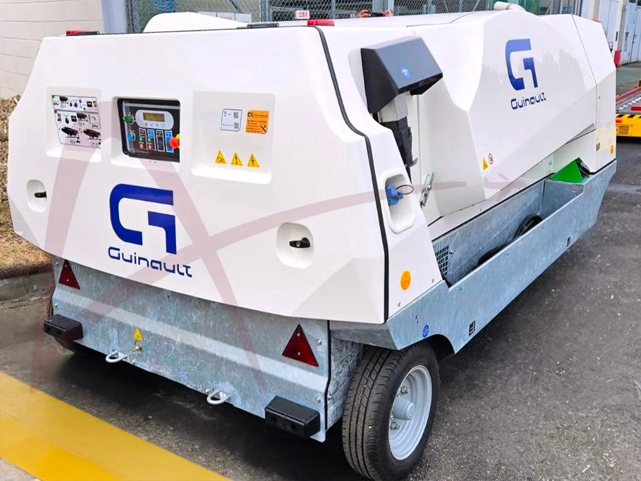 GUINAULT GA180V51D2000 - Orlaivio GPU: foto 1 GUINAULT GA180V51D2000 - Orlaivio GPU: foto 1