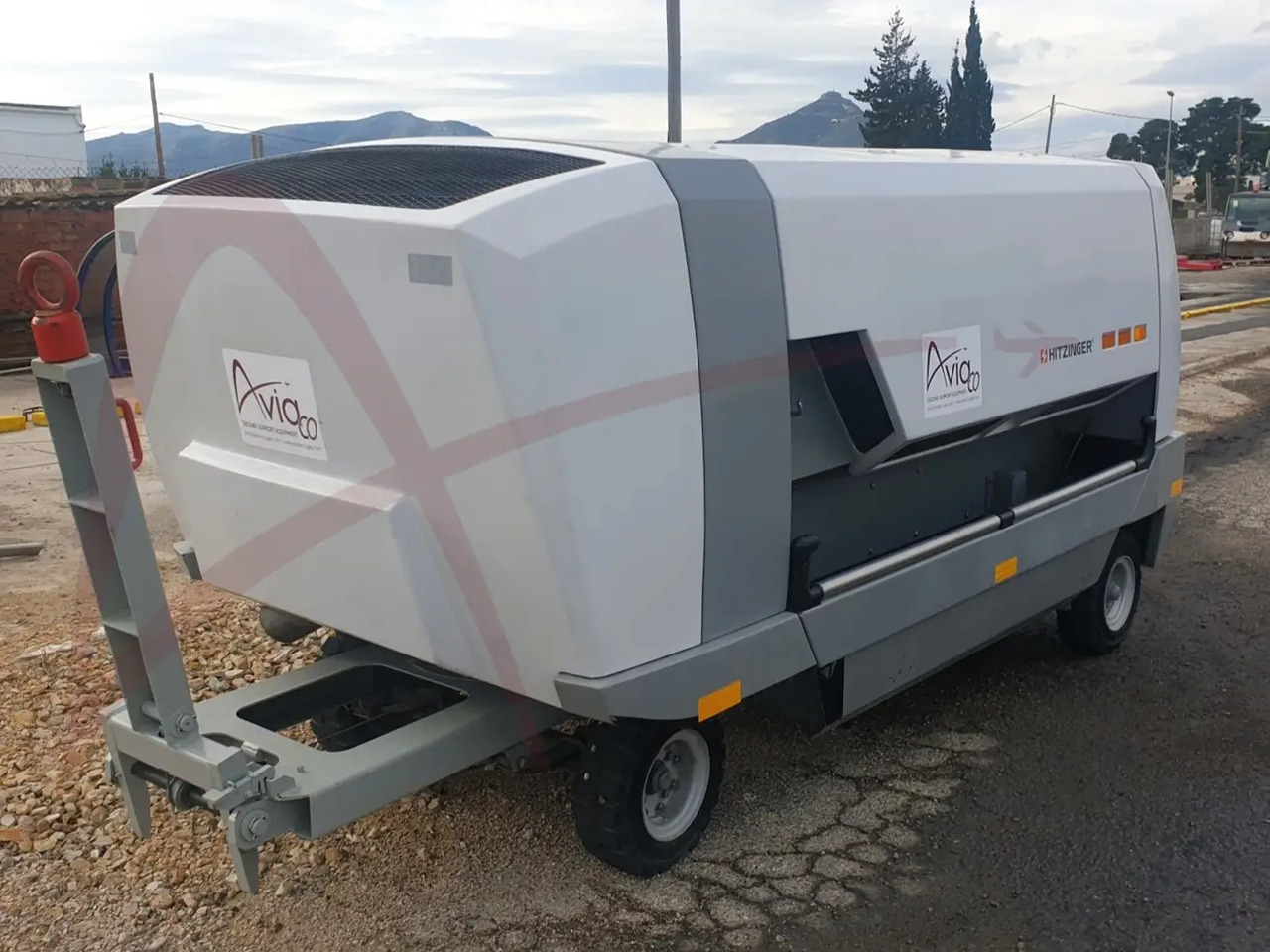 HITZINGER 100MDE18 28 - Orlaivio GPU: foto 1 HITZINGER 100MDE18 28 - Orlaivio GPU: foto 1
