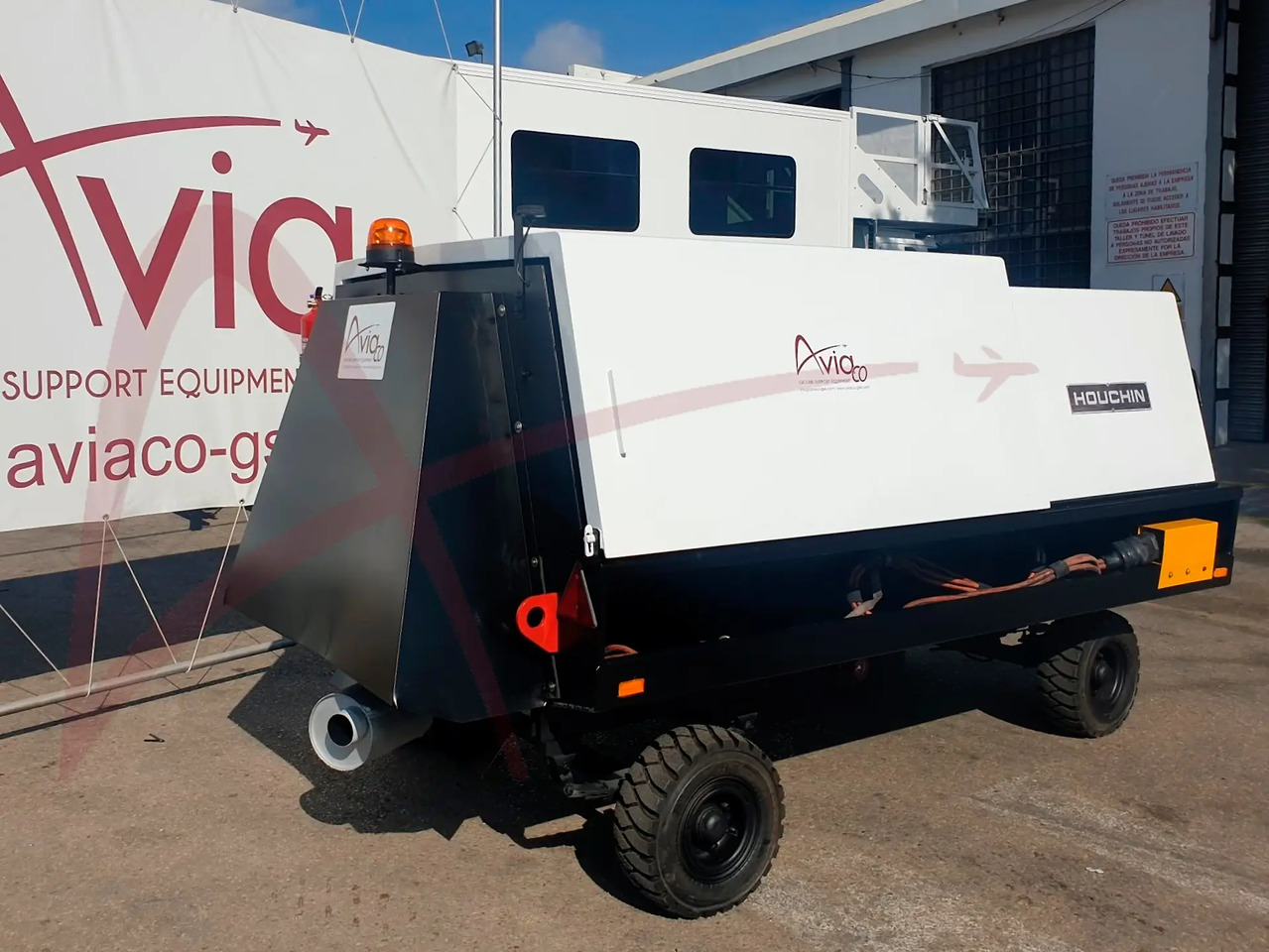 HOUCHIN C690 - Orlaivio GPU: foto 1 HOUCHIN C690 - Orlaivio GPU: foto 1
