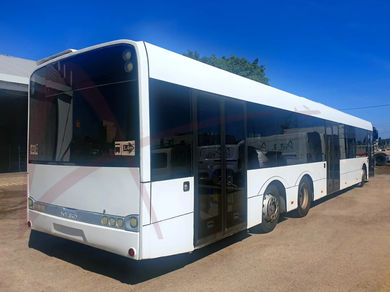 SOLARIS URBINO 15 - Oro uosto autobusas: foto 2 SOLARIS URBINO 15 - Oro uosto autobusas: foto 2