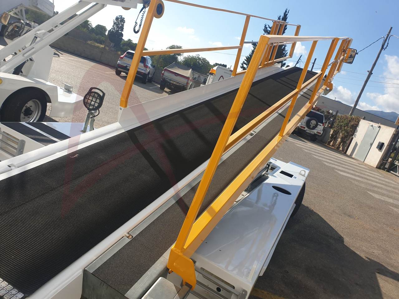 TLD NBL-D - Transporto priemonė su juostiniu konvejeriu: foto 4 TLD NBL-D - Transporto priemonė su juostiniu konvejeriu: foto 4