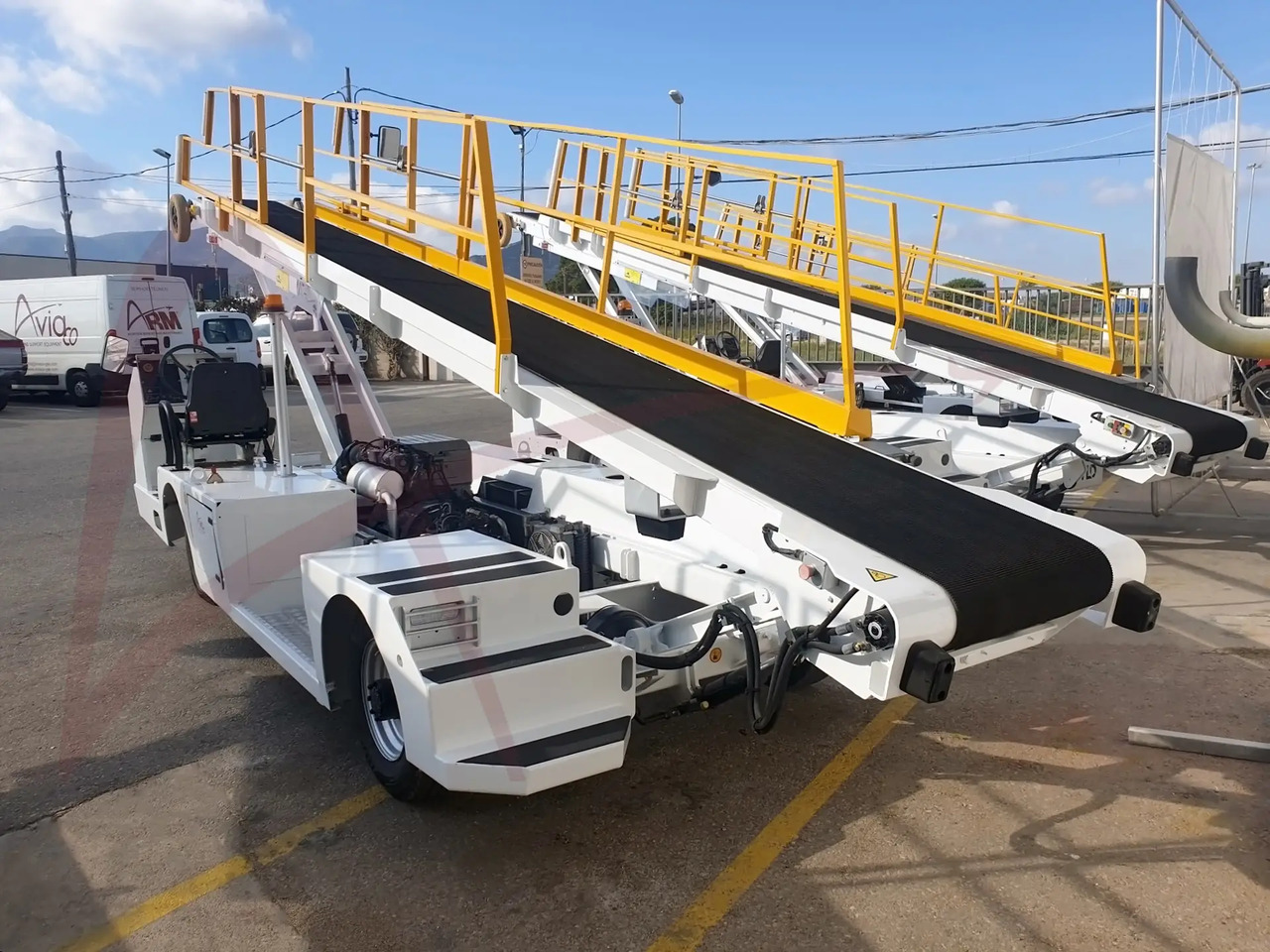 TLD NBL-D - Transporto priemonė su juostiniu konvejeriu: foto 4 TLD NBL-D - Transporto priemonė su juostiniu konvejeriu: foto 4