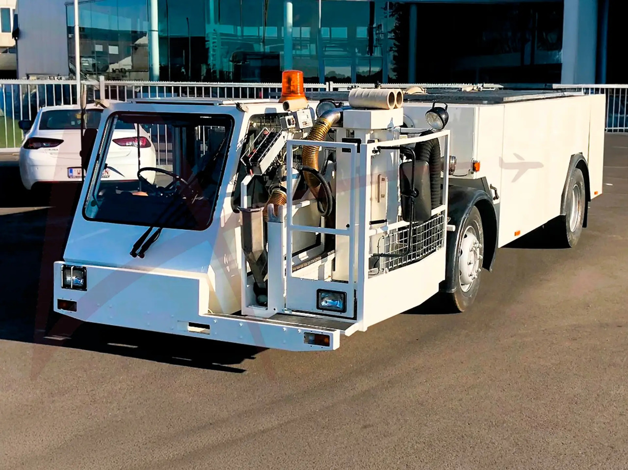 VESTERGAARD TSU-F - Tualetų aptarnavimo automobilis: foto 1 VESTERGAARD TSU-F - Tualetų aptarnavimo automobilis: foto 1