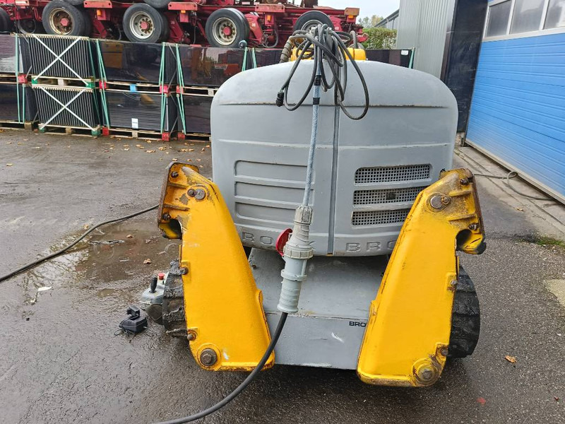 Brokk 330 remote demolition robot sloop kraan excavator - Vikšrinis ekskavatorius: foto 5 Brokk 330 remote demolition robot sloop kraan excavator - Vikšrinis ekskavatorius: foto 5