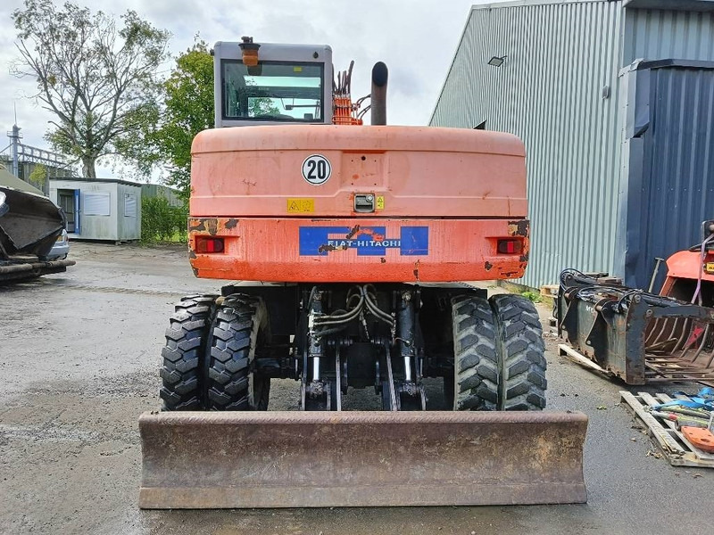 FIAT-HITACHI FH120W bandenkraan Wheel Excavator graafmachine - Ratinis ekskavatorius: foto 5 FIAT-HITACHI FH120W bandenkraan Wheel Excavator graafmachine - Ratinis ekskavatorius: foto 5