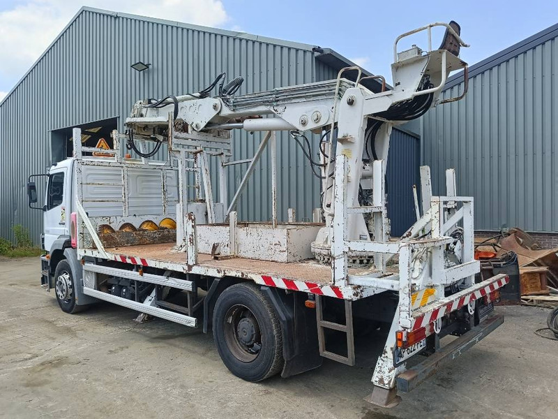 Mercedes-Benz atego risa camgrue 9501 drill boor airco incl rod - Gręžimo mašina: foto 4 Mercedes-Benz atego risa camgrue 9501 drill boor airco incl rod - Gręžimo mašina: foto 4