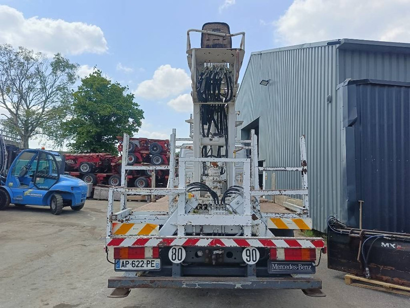 Mercedes-Benz atego risa camgrue 9501 drill boor airco incl rod - Gręžimo mašina: foto 5 Mercedes-Benz atego risa camgrue 9501 drill boor airco incl rod - Gręžimo mašina: foto 5