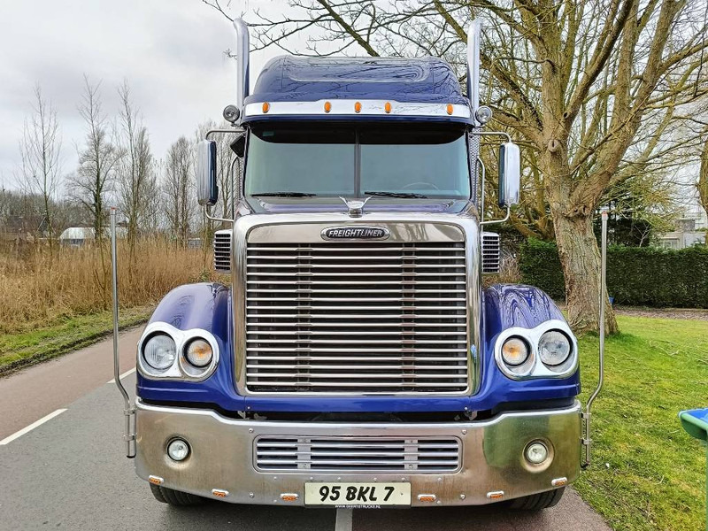 Freightliner Coronado 500 hp caterpillar truck trekker euro5 - Vilkikas: foto 3 Freightliner Coronado 500 hp caterpillar truck trekker euro5 - Vilkikas: foto 3