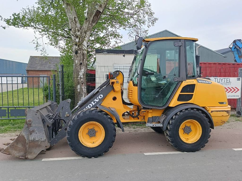 Volvo L 20 F-P shovel wiellader loader lader 2012 bak - Ratinis krautuvas: foto 1 Volvo L 20 F-P shovel wiellader loader lader 2012 bak - Ratinis krautuvas: foto 1