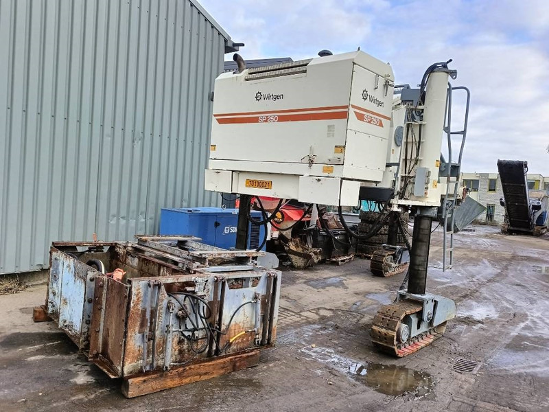 Wirtgen SP 250 500 beton bekisting machine sleep - Asfalto klotuvas: foto 4 Wirtgen SP 250 500 beton bekisting machine sleep - Asfalto klotuvas: foto 4