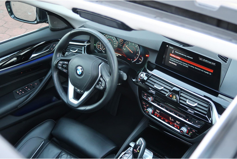 BMW 5 Serie 520i Corporate High Executive SCHUIFDAK/ NAPPA-LEDER/ ACC/ HEAD-UP/ H&K / ETC. - Sedanas: foto 5 BMW 5 Serie 520i Corporate High Executive SCHUIFDAK/ NAPPA-LEDER/ ACC/ HEAD-UP/ H&K / ETC. - Sedanas: foto 5
