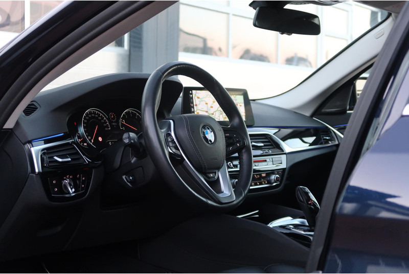 BMW 5 Serie 520i High Executive SCHUIFDAK/ NAPPA-LEDER/ ACC/ HEAD-UP/ H&K / ETC. - Sedanas: foto 2 BMW 5 Serie 520i High Executive SCHUIFDAK/ NAPPA-LEDER/ ACC/ HEAD-UP/ H&K / ETC. - Sedanas: foto 2