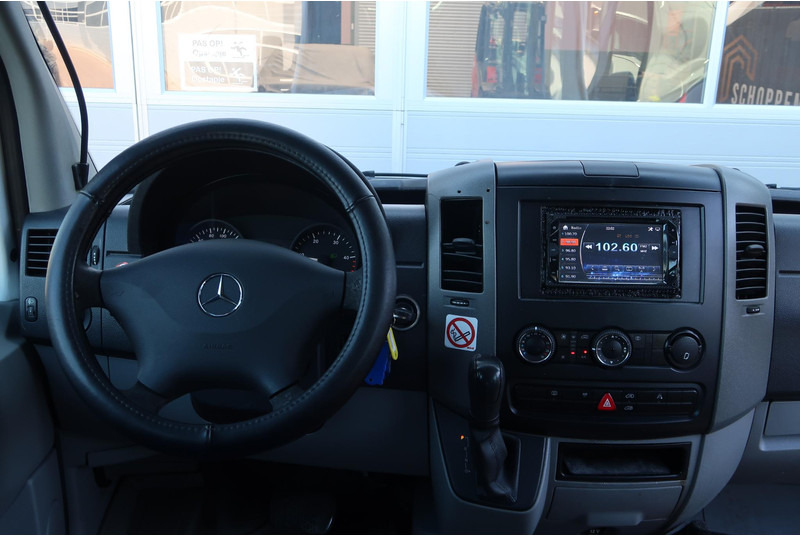 Mercedes-Benz Sprinter 311 2.2 CDI 366 HD AUT/ LIFT/ 9PERS/ VENTILATIE/ AIRCO - Lengvasis automobilis: foto 5 Mercedes-Benz Sprinter 311 2.2 CDI 366 HD AUT/ LIFT/ 9PERS/ VENTILATIE/ AIRCO - Lengvasis automobilis: foto 5
