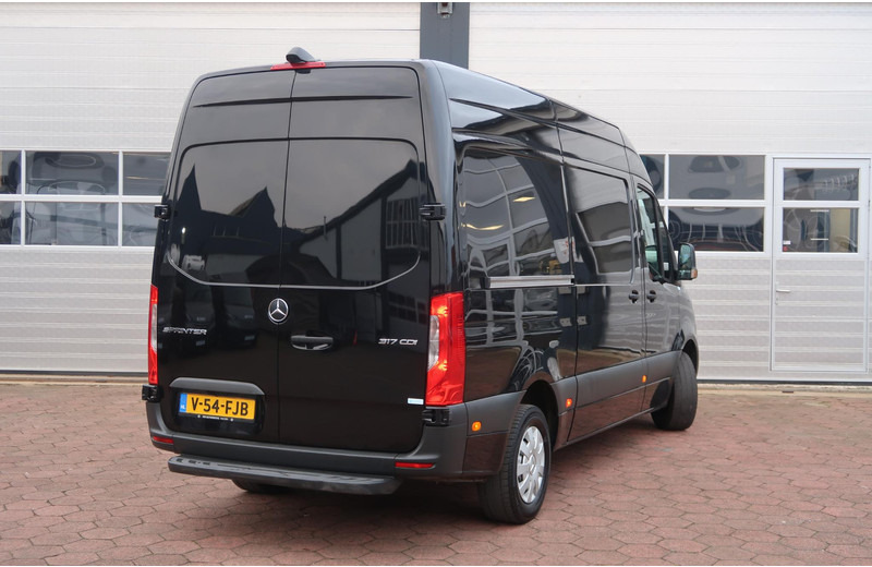 Mercedes-Benz Sprinter 317 CDI L2H2 AUT/ 3.5T/ CAMERA/ MBUX/ CRUISE/ AIRCO - Krovininis mikroautobusas: foto 4 Mercedes-Benz Sprinter 317 CDI L2H2 AUT/ 3.5T/ CAMERA/ MBUX/ CRUISE/ AIRCO - Krovininis mikroautobusas: foto 4