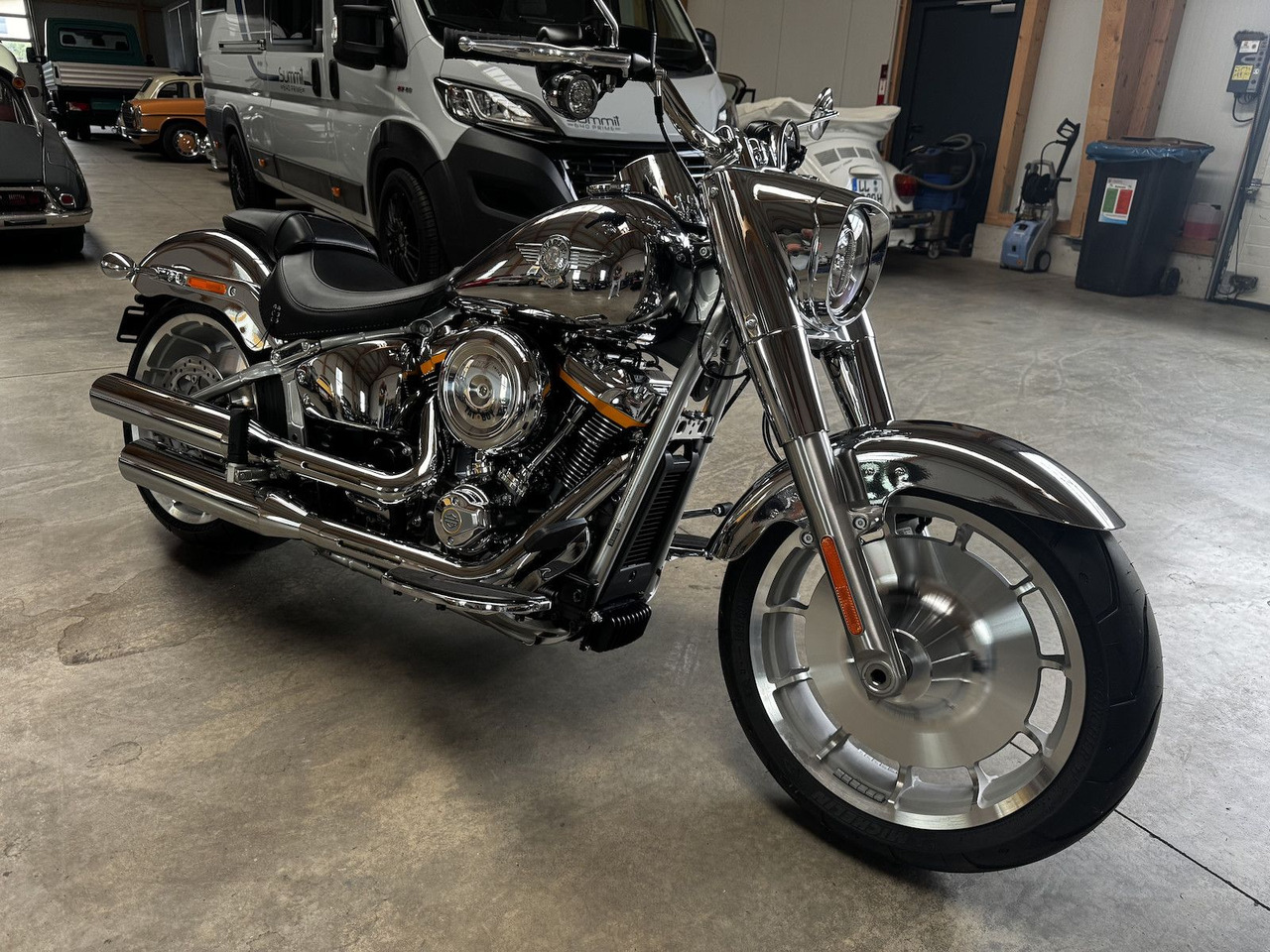 Harley-Davidson FLSTFI Fat Boy Gray Ghost 117 - Motociklas: foto 1 Harley-Davidson FLSTFI Fat Boy Gray Ghost 117 - Motociklas: foto 1