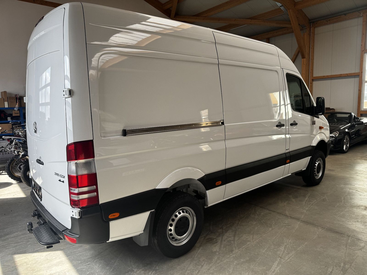 Mercedes-Benz Sprinter 319 CDI 4x4 3.0 V6 Untersetzung 1a! - Mikroautobusas kemperis: foto 5 Mercedes-Benz Sprinter 319 CDI 4x4 3.0 V6 Untersetzung 1a! - Mikroautobusas kemperis: foto 5