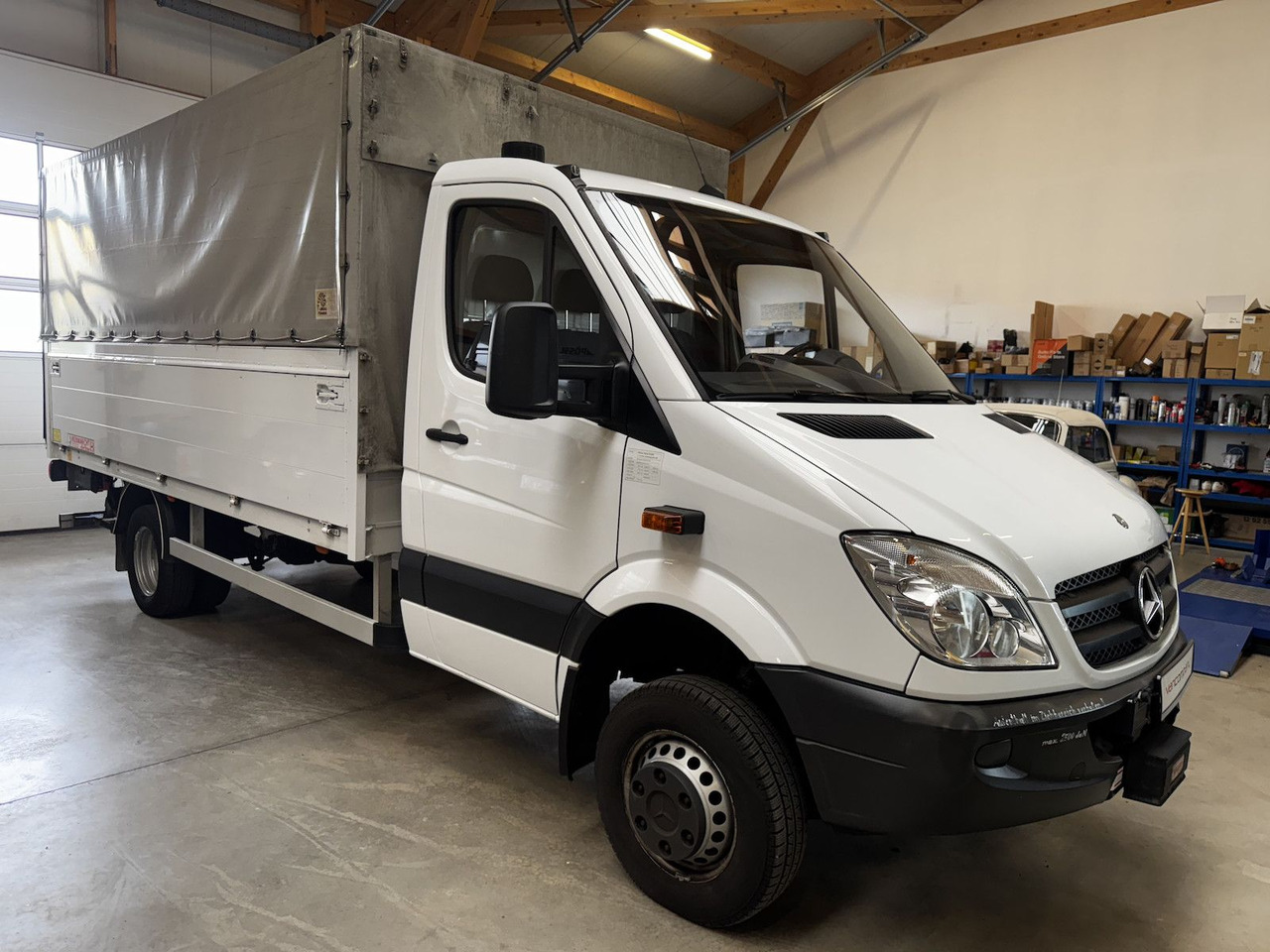 Mercedes-Benz Sprinter 516 CDI 4x4 Winde Pritsche LBW - Bortinis automobilis: foto 4 Mercedes-Benz Sprinter 516 CDI 4x4 Winde Pritsche LBW - Bortinis automobilis: foto 4
