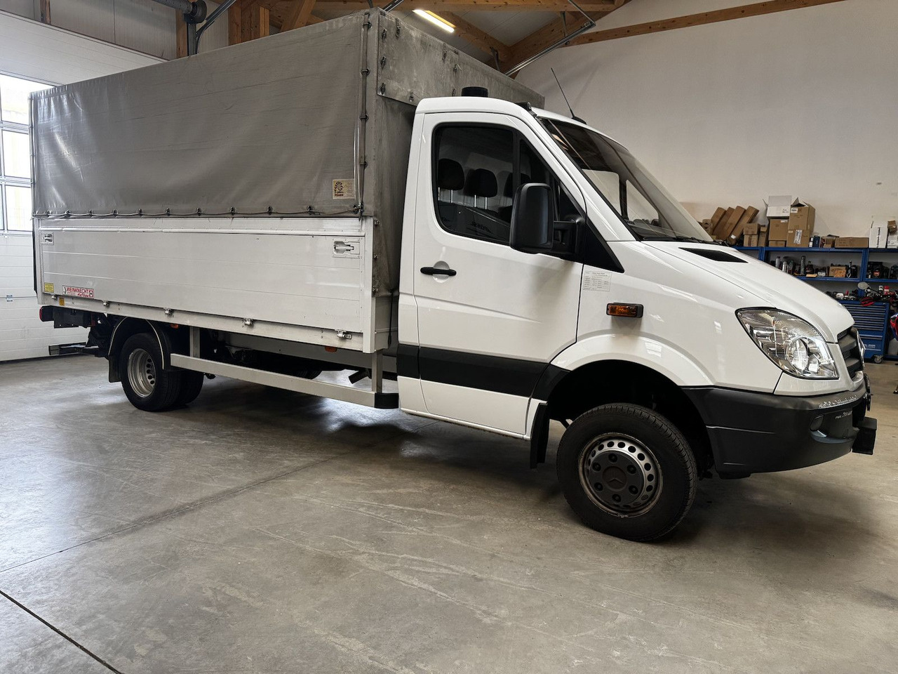 Mercedes-Benz Sprinter 516 CDI 4x4 Winde Pritsche LBW - Bortinis automobilis: foto 5 Mercedes-Benz Sprinter 516 CDI 4x4 Winde Pritsche LBW - Bortinis automobilis: foto 5