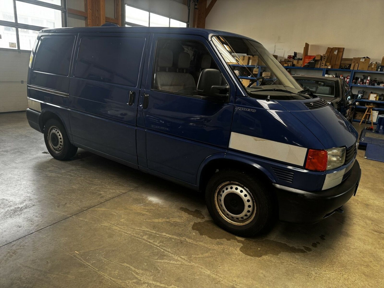 Volkswagen T4 2.5 TDI Syncro 1. Hand MwSt. awb. - Universalas: foto 4 Volkswagen T4 2.5 TDI Syncro 1. Hand MwSt. awb. - Universalas: foto 4