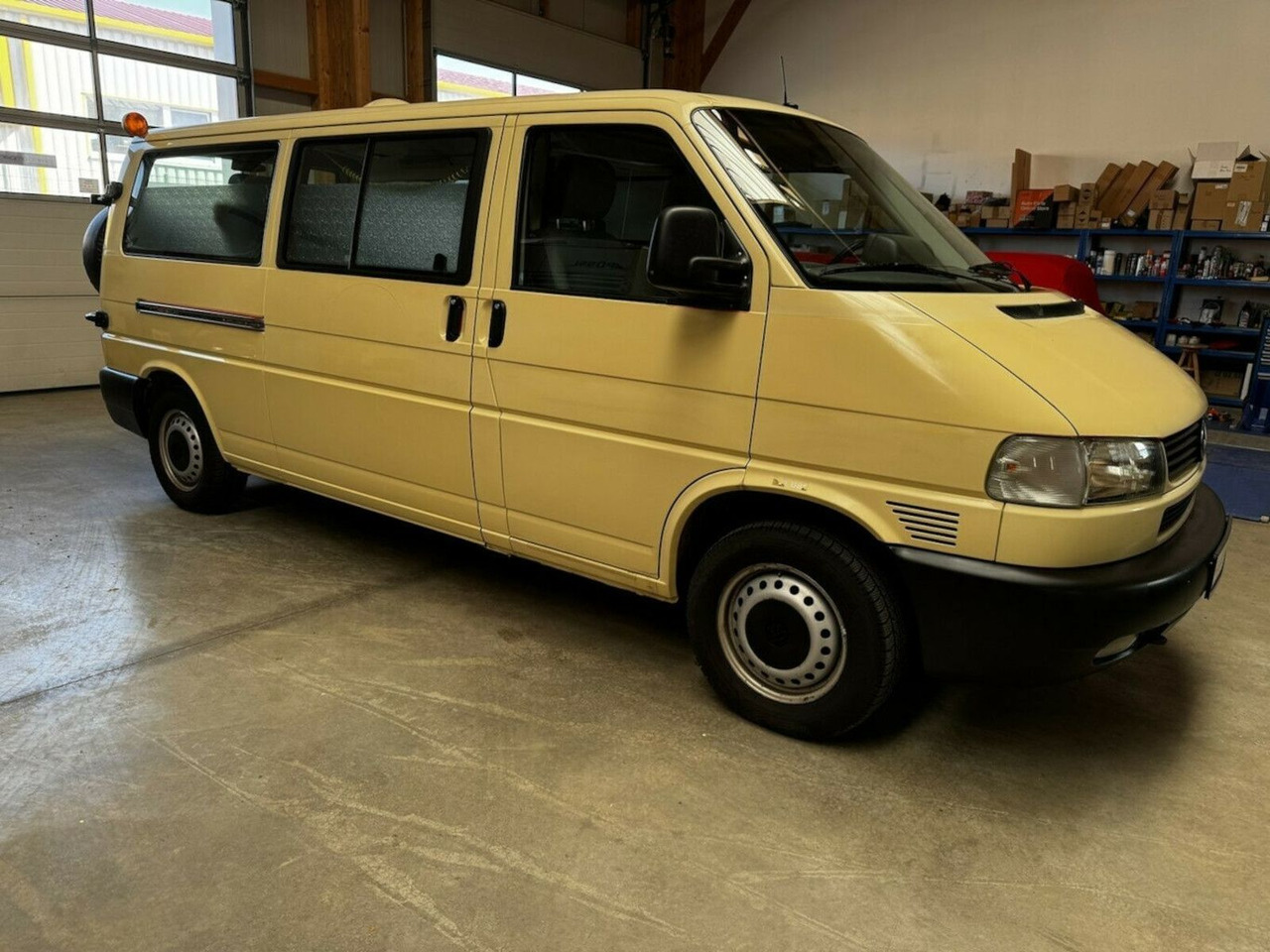 Volkswagen T4 2.5 TDI Syncro 4x4 lang 1. Hand! - Keleivinis furgonas: foto 4 Volkswagen T4 2.5 TDI Syncro 4x4 lang 1. Hand! - Keleivinis furgonas: foto 4