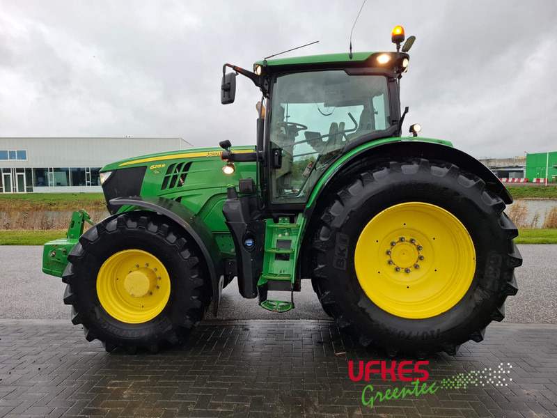 John Deere 6215 R - Traktorius: foto 2 John Deere 6215 R - Traktorius: foto 2