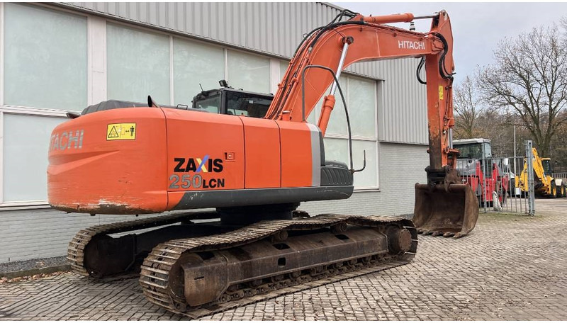 Hitachi ZX 250 LC N-3 - Vikšrinis ekskavatorius: foto 4 Hitachi ZX 250 LC N-3 - Vikšrinis ekskavatorius: foto 4