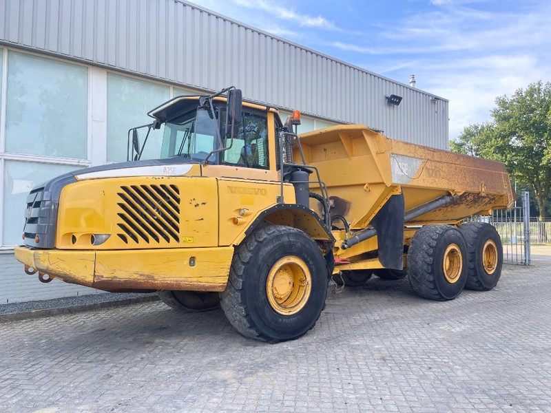Volvo A25E - Šarnyrinis savivartis: foto 4 Volvo A25E - Šarnyrinis savivartis: foto 4
