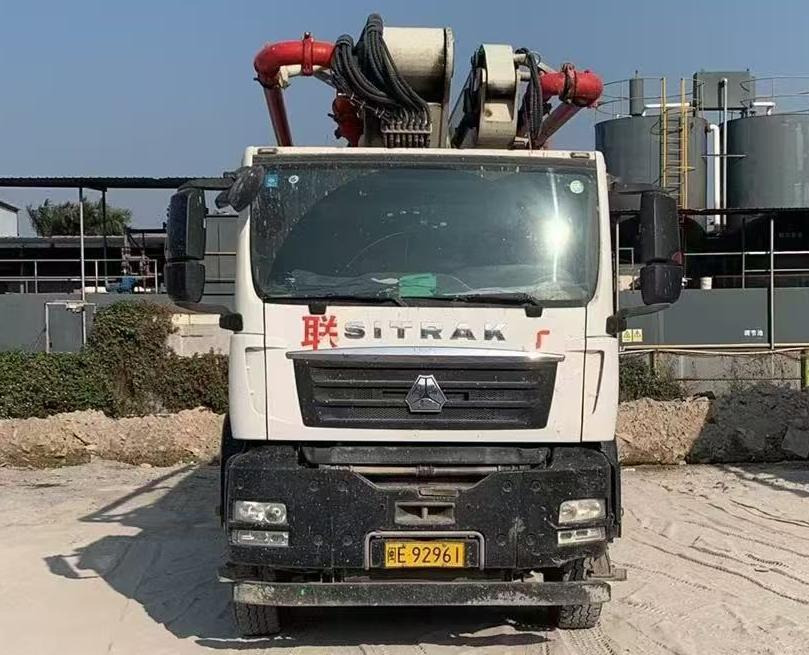 XCMG Manufacturer China Concrete Pump Truck HB52V 52m Used Cement Pump Truck Price For Sale - Betono siurblys: foto 2 XCMG Manufacturer China Concrete Pump Truck HB52V 52m Used Cement Pump Truck Price For Sale - Betono siurblys: foto 2