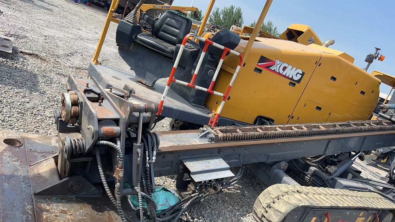XCMG Manufacturer Second Hand Mini Horizontal Directional Drilling Machine XZ200 HDD Drilling Rig Price - Horizontalaus gręžimo mašinos: foto 3 XCMG Manufacturer Second Hand Mini Horizontal Directional Drilling Machine XZ200 HDD Drilling Rig Price - Horizontalaus gręžimo mašinos: foto 3