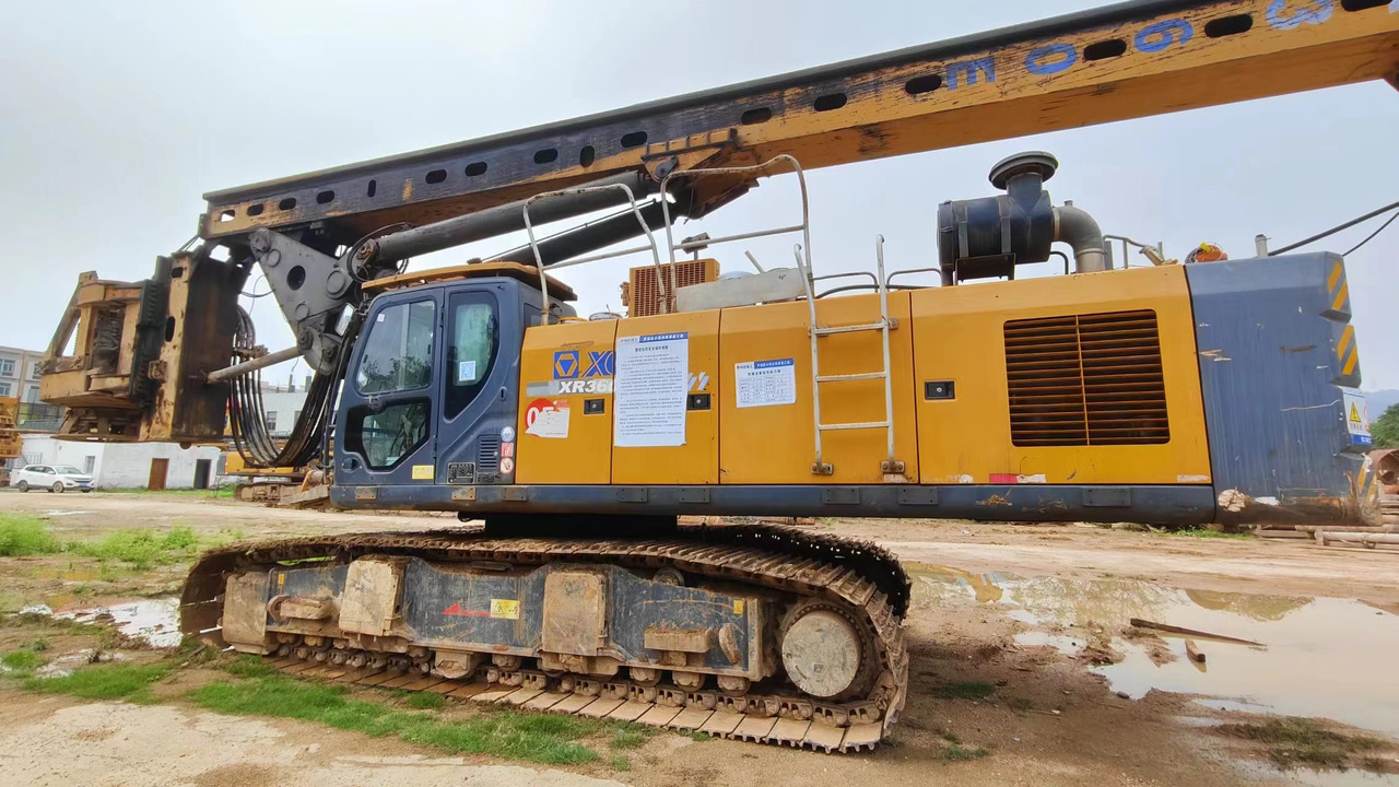 XCMG Manufacturer Used Rotary Drilling Machine XR280E Mobile Crawler Drilling Rig for sale - Gręžimo mašina: foto 2 XCMG Manufacturer Used Rotary Drilling Machine XR280E Mobile Crawler Drilling Rig for sale - Gręžimo mašina: foto 2