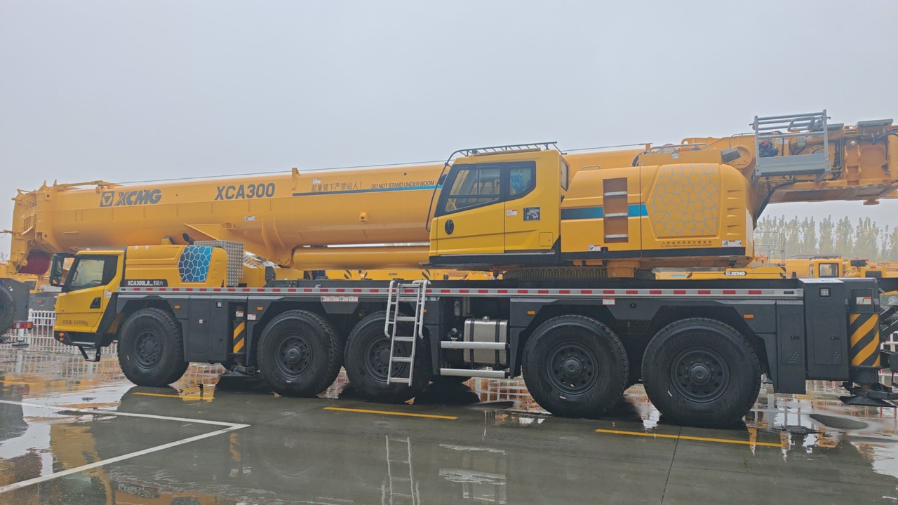 XCMG Official 2024 Year Pick Up Truck Crane 300t XCA300L8_1 Mobile All Terrain Crane Price - Visureigis kranas: foto 3 XCMG Official 2024 Year Pick Up Truck Crane 300t XCA300L8_1 Mobile All Terrain Crane Price - Visureigis kranas: foto 3