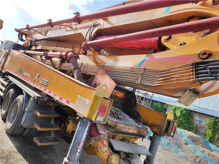 XCMG Official Hb56K 2016 Year 56m Concrete Boom Pump Truck for Sale - Betono siurblys: foto 4 XCMG Official Hb56K 2016 Year 56m Concrete Boom Pump Truck for Sale - Betono siurblys: foto 4