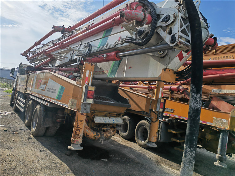 XCMG Official Hb62K 2018 Year Used Heavy Duty 58m Concrete Pump Truck - Betono siurblys: foto 3 XCMG Official Hb62K 2018 Year Used Heavy Duty 58m Concrete Pump Truck - Betono siurblys: foto 3