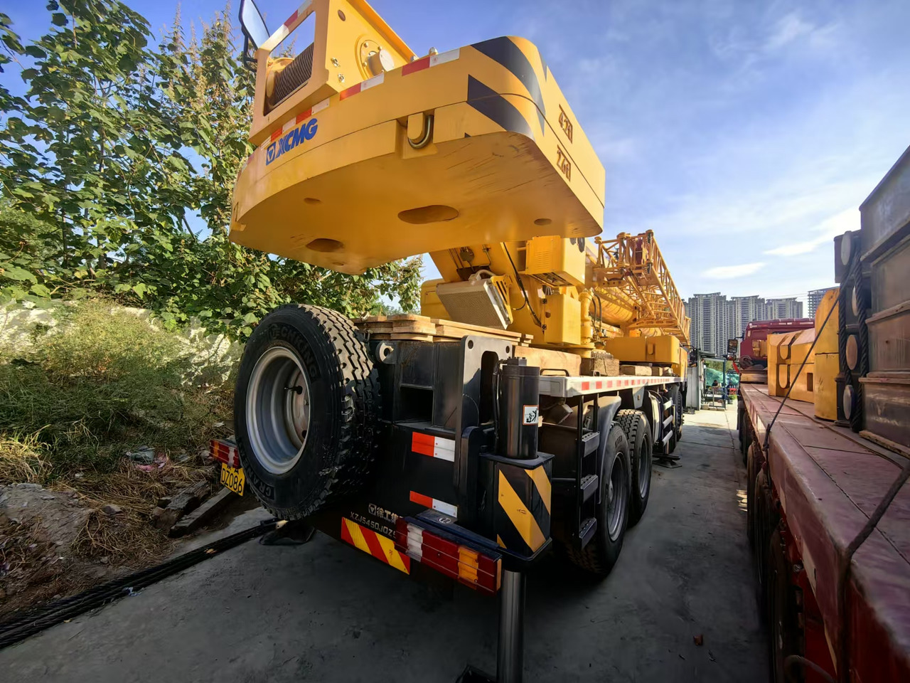 XCMG Official QY55K5C_2 Used Truck Mounted Crane 55ton Mobile Hydraulic Crane Price For Sale - Autokranas: foto 4 XCMG Official QY55K5C_2 Used Truck Mounted Crane 55ton Mobile Hydraulic Crane Price For Sale - Autokranas: foto 4