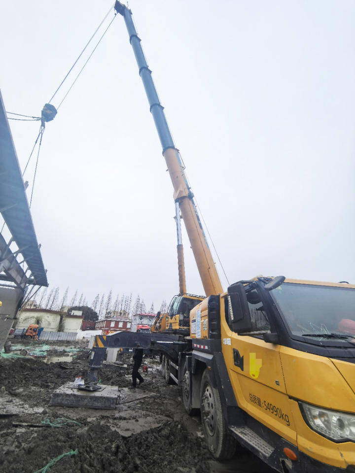 XCMG Official Second Hand 100 Ton Truck Crane XCT100 Hydraulic Crane Price - Autokranas: foto 4 XCMG Official Second Hand 100 Ton Truck Crane XCT100 Hydraulic Crane Price - Autokranas: foto 4