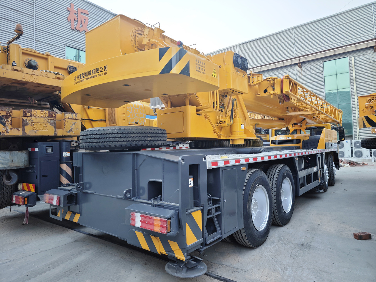 XCMG Official Second Hand Mobile Crane 50 Ton Hydraulic Truck Crane Price - Autokranas: foto 5 XCMG Official Second Hand Mobile Crane 50 Ton Hydraulic Truck Crane Price - Autokranas: foto 5