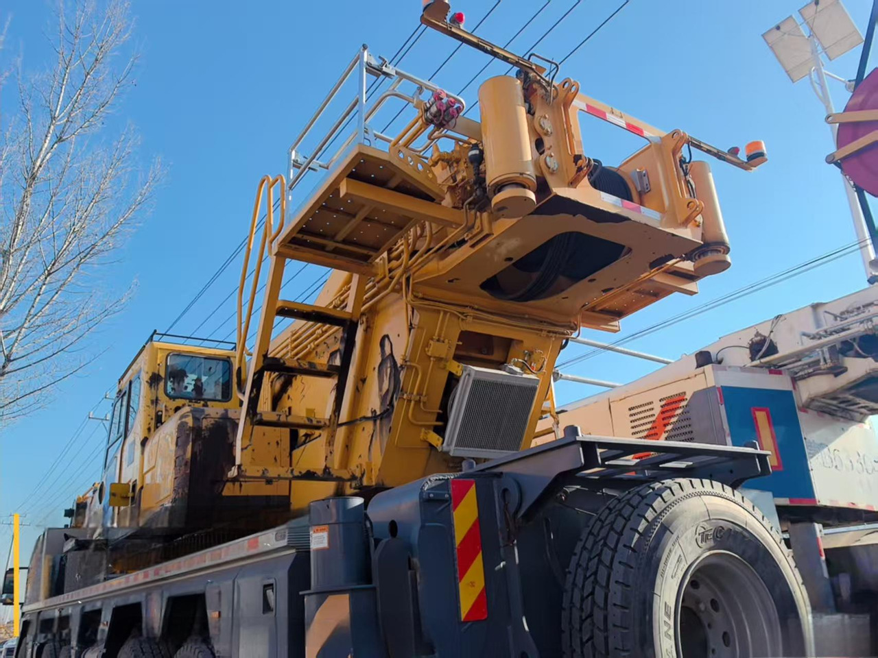 XCMG Official Second Hand Pickup Truck Crane XCA130L8C 130Ton Used All Terrain Cranes Hot Sale - Visureigis kranas: foto 3 XCMG Official Second Hand Pickup Truck Crane XCA130L8C 130Ton Used All Terrain Cranes Hot Sale - Visureigis kranas: foto 3
