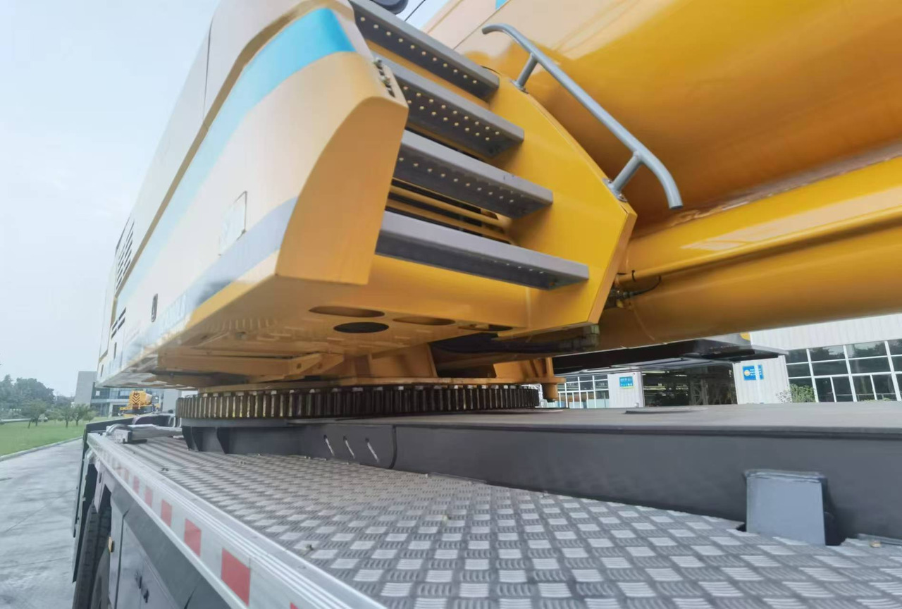 XCMG Official Used 200ton Truck Lifting Crane XCA200L8 Hydraulic Mobile Crane Price List - Visureigis kranas: foto 5 XCMG Official Used 200ton Truck Lifting Crane XCA200L8 Hydraulic Mobile Crane Price List - Visureigis kranas: foto 5