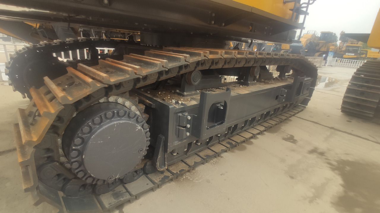 XCMG Official Used Heavy Duty Crawler Excavators XE1050 100Ton Mine Excavator For Sale - Vikšrinis ekskavatorius: foto 4 XCMG Official Used Heavy Duty Crawler Excavators XE1050 100Ton Mine Excavator For Sale - Vikšrinis ekskavatorius: foto 4