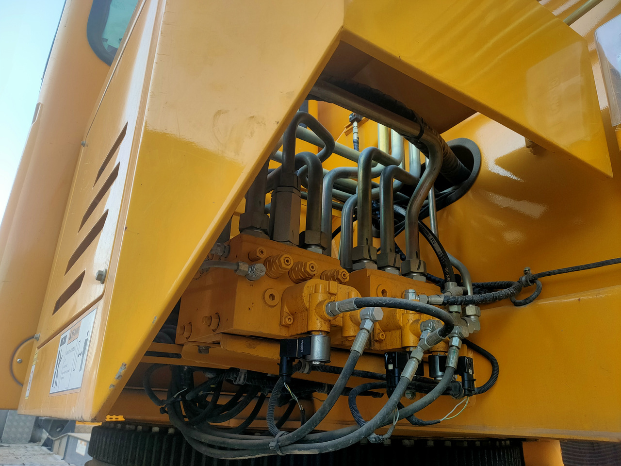 XCMG Official Used Mobile Truck Crane QY80K5D 85 Ton Mobile Hydraulic Crane Price - Autokranas: foto 5 XCMG Official Used Mobile Truck Crane QY80K5D 85 Ton Mobile Hydraulic Crane Price - Autokranas: foto 5