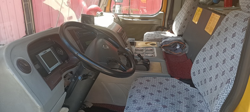 XCMG Official Used Pickup Truck Crane XCA130L7_1 300ton Truck Crane Price - Visureigis kranas: foto 4 XCMG Official Used Pickup Truck Crane XCA130L7_1 300ton Truck Crane Price - Visureigis kranas: foto 4