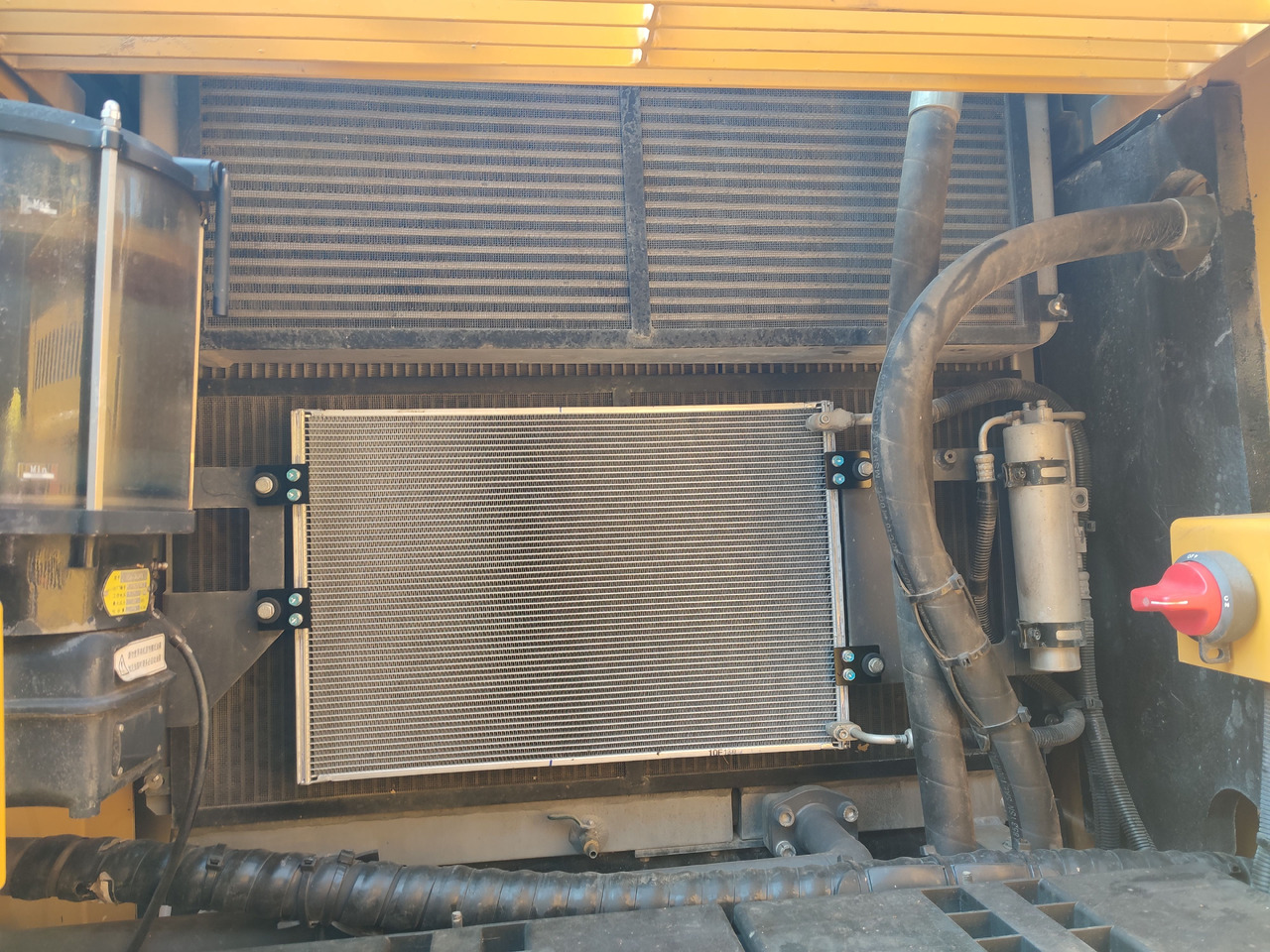 XCMG Official XR160E 56m Used Mini Rotary Drill Rig Piling Drilling Machine for sale - Gręžimo mašina: foto 5 XCMG Official XR160E 56m Used Mini Rotary Drill Rig Piling Drilling Machine for sale - Gręžimo mašina: foto 5